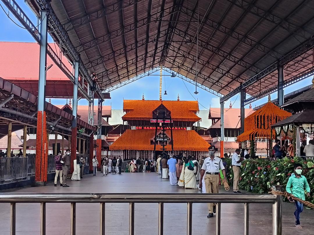 Guruvayur Temple - Center Photo